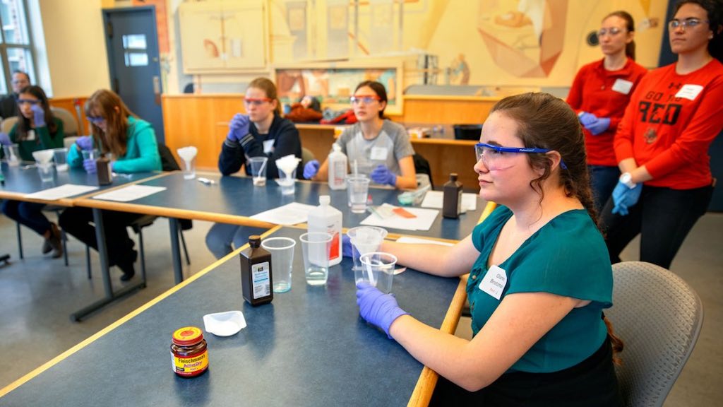high school sophomores experiment with biological engineering principles during the W.O.M.E.N Outreach event March 16 in Olin Hall. Courtesy: Lindsay France/Cornell Brand Communications