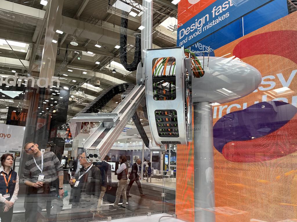 Manufacturers emphasized providing customers with more total solutions to give their customers whatever help they need regardless of what it is. Courtesy: Chris Vavra, CFE Media and Technology