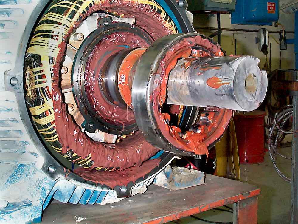 Figure 2: The low viscosity of this lubricant was caused by mixing incompatible greases. Courtesy: EASA