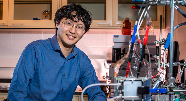 Illinois chemical and biomolecular engineering professor Xiao Su and colleagues found an economical and sustainable method for separating cobalt and nickel from each other for battery recycling purposes – making spent battery electrodes a secondary source of these valuable metals.