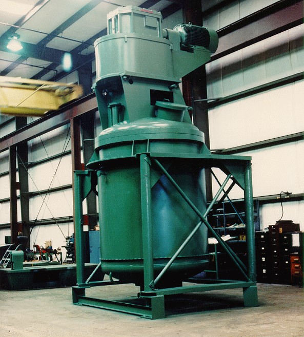 Grease kettles may be pressurized or unpressurized and are used to manufacture greases, a lubricant.