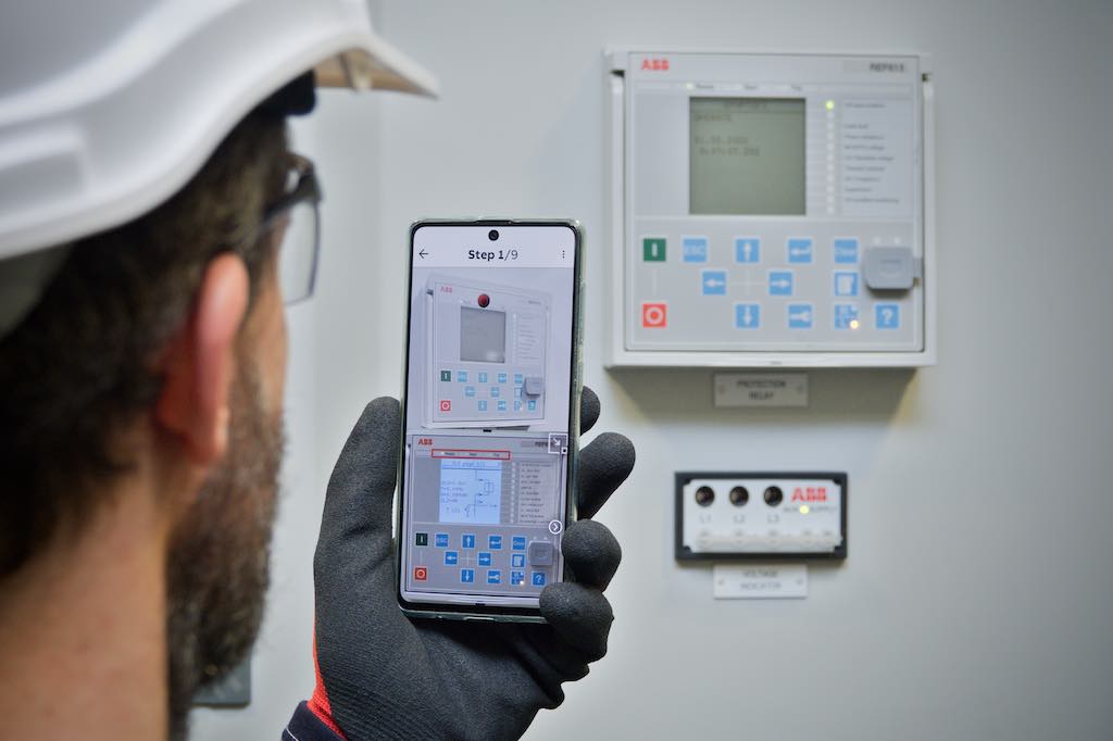 Figure 2: ABB’s Collaborative Operations for Electrical Systems – CLOSER - offers fast support and easy-to-access operation and troubleshooting guides via an immersive augmented reality experience. Courtesy: ABB