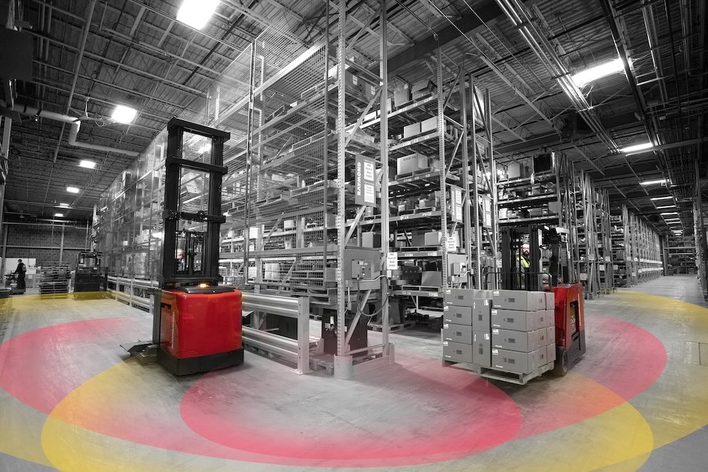 Figure 2: Proximity detection technology can alert workers of potential collisions helping ensure smooth interaction between workers and machinery.