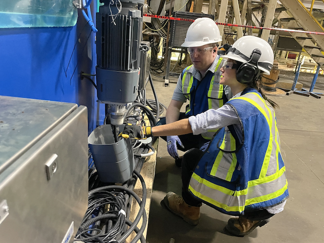 Figure 2: Reviewing new motor monitoring instrumentation. Courtesy: Hedgehog Technologies