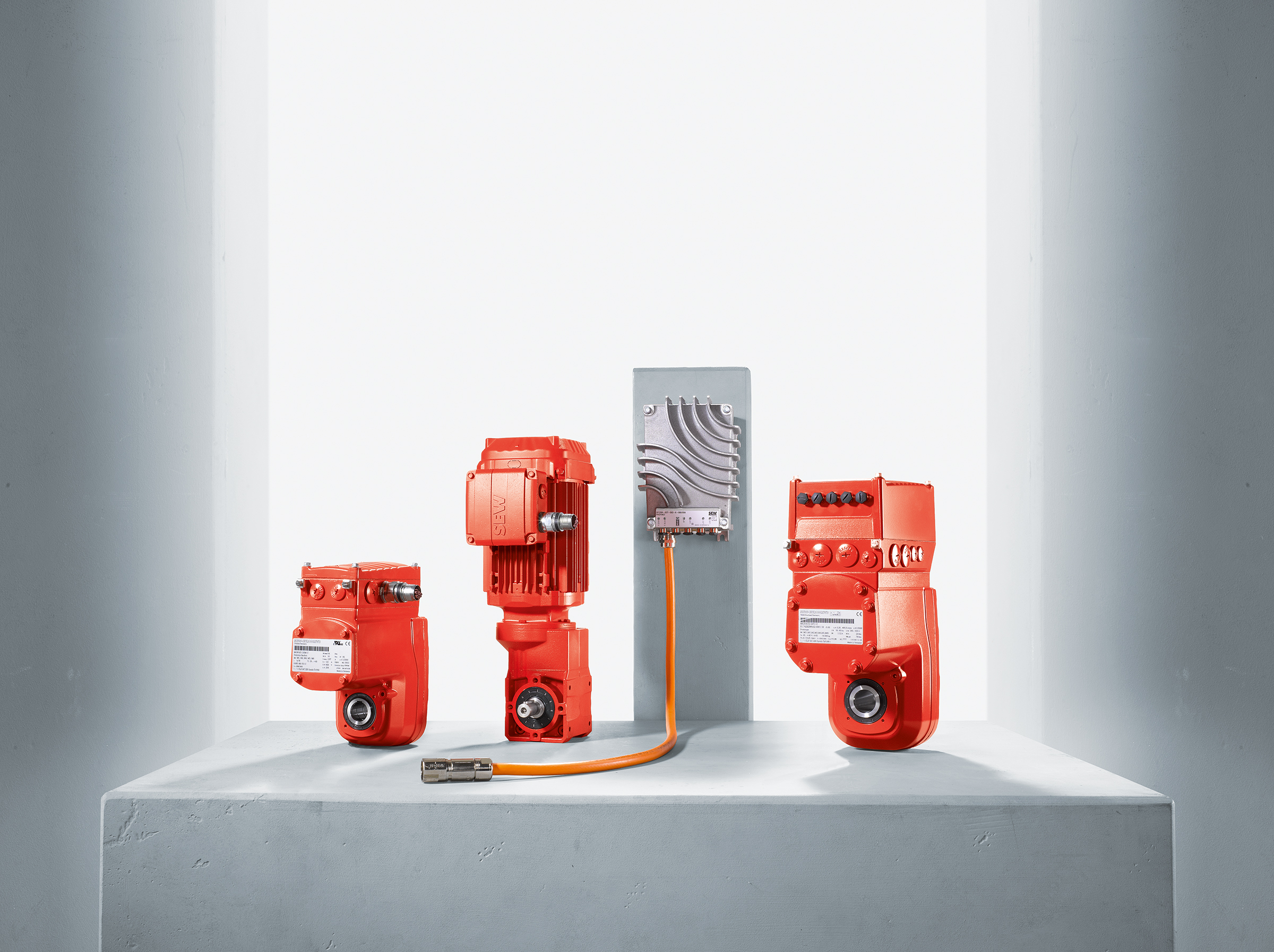 The MOVI-C automation platform is part of SEW-EURODRIVE’s Industry 4.0 approach and includes VFDs, HMIs, motion controllers, gearboxes, motors, servomotors and encoders, which are designed to work together seamlessly. Courtesy: SEW-EURODRIVE