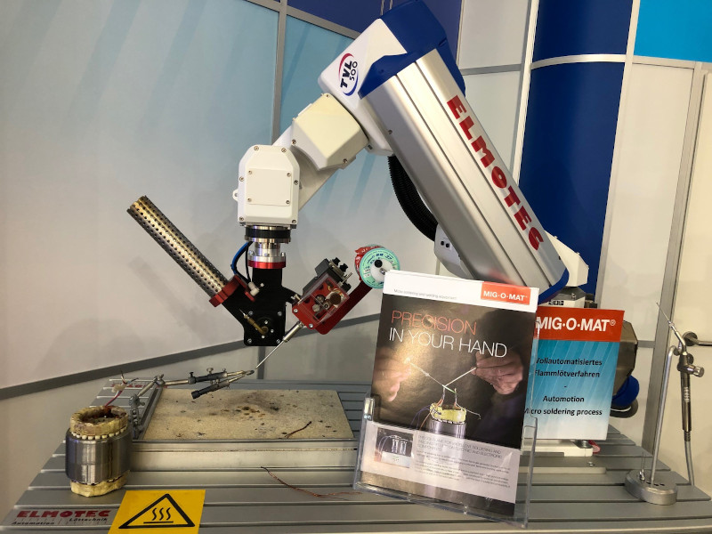 The TVL500 from TM Robotics is a compact, lightweight six-axis robot with a maximum payload of 3 kg and a reach of 602 mm. Courtesy: TM Robotics